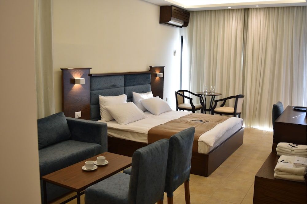 Sands Hotel 4 estrellas en Biblos