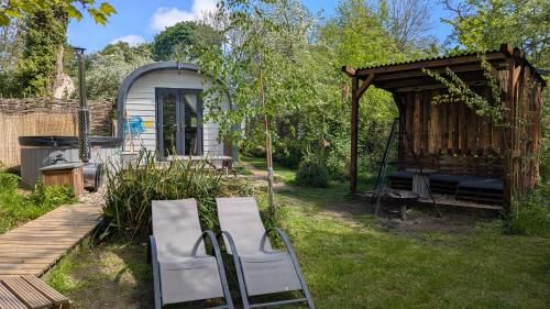 Emlyn's Coppice - Luxury Woodland Glamping 2