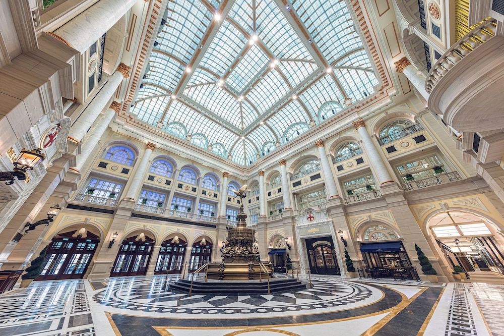 The Londoner Hotel 2