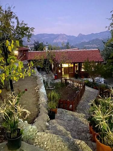 Antalya Bodrum Kayası Dağ Oteli 2