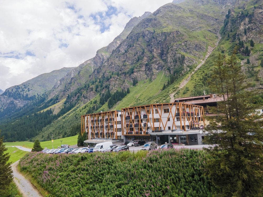 Hotel Gundolf 4 stelle a Sankt Leonhard im Pitztal