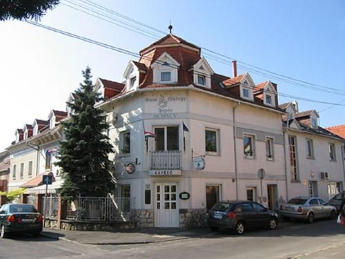 Szent György Fogadó 3 estrellas en Pécs