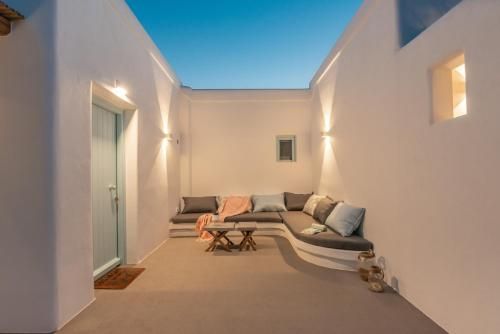 Blue Harpist Villas 3