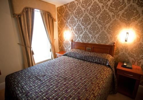 Westenra Arms Hotel 2