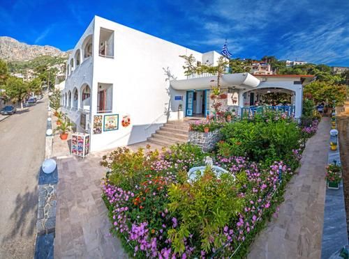 Nefeli Hotel 2 estrelas em Psérimos