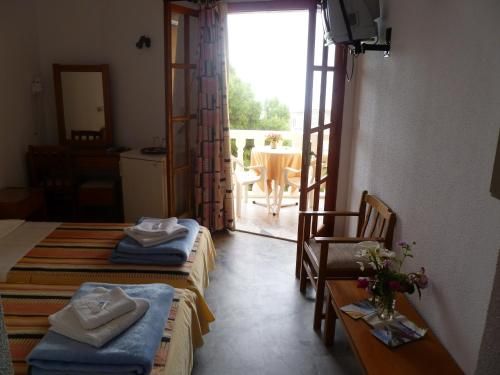 Liberty II 2 estrelas em Aegina Town