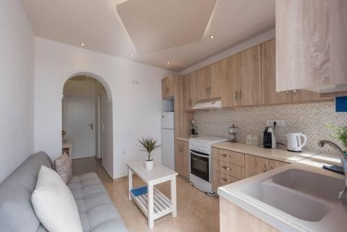 Santorita Suites 3