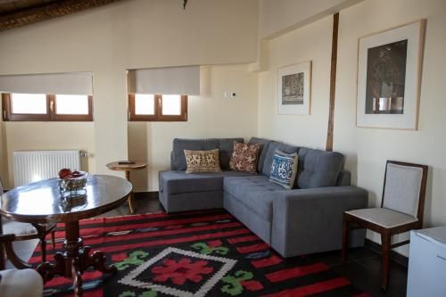 Ellinon Thea Arachova 2