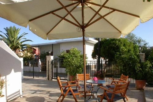 Studios Akrogiali 3 estrellas en Kyparissia