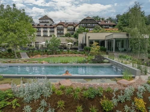 Hotel Bemelmans-Post 1