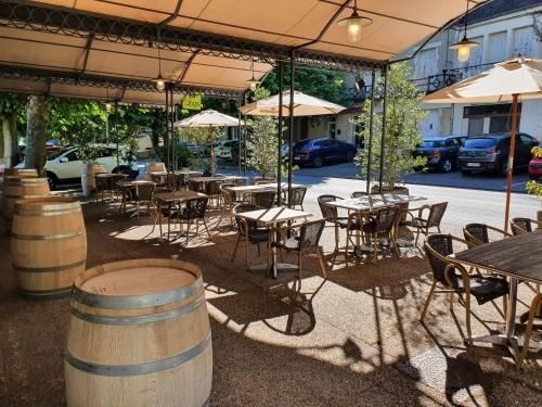 Hôtel Restaurant La Promenade 2 étoiles à Gourdon