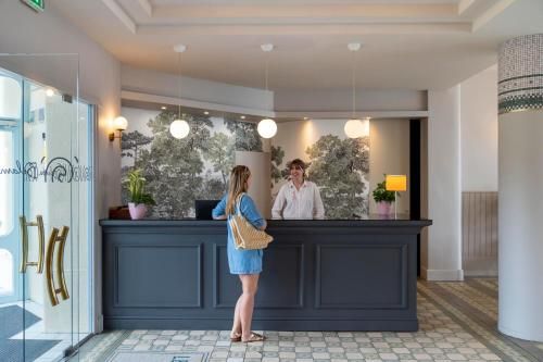 Hôtel Morgat Le Grand Hôtel De La Mer 2