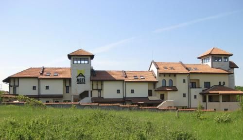 Asti Arthotel 3 estrelas em Carevo