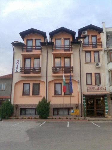 Hotel Vesta 2 estrelas em Kazanlŭk