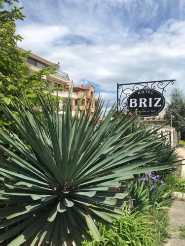Hotel Briz 2