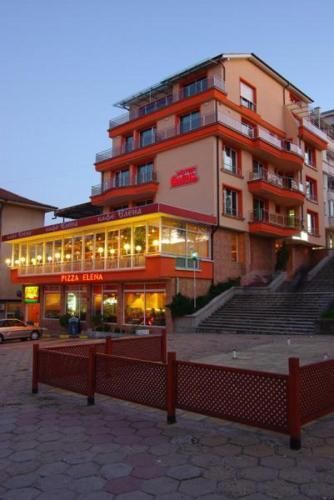 Hotel Elena 3 estrellas en Veliko Tŭrnovo