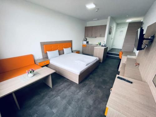 Hotel Terminal One 2