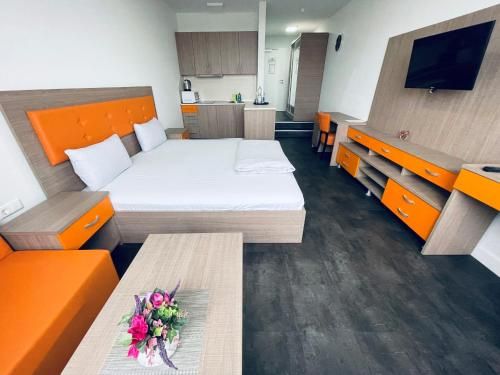 Hotel Terminal One 1