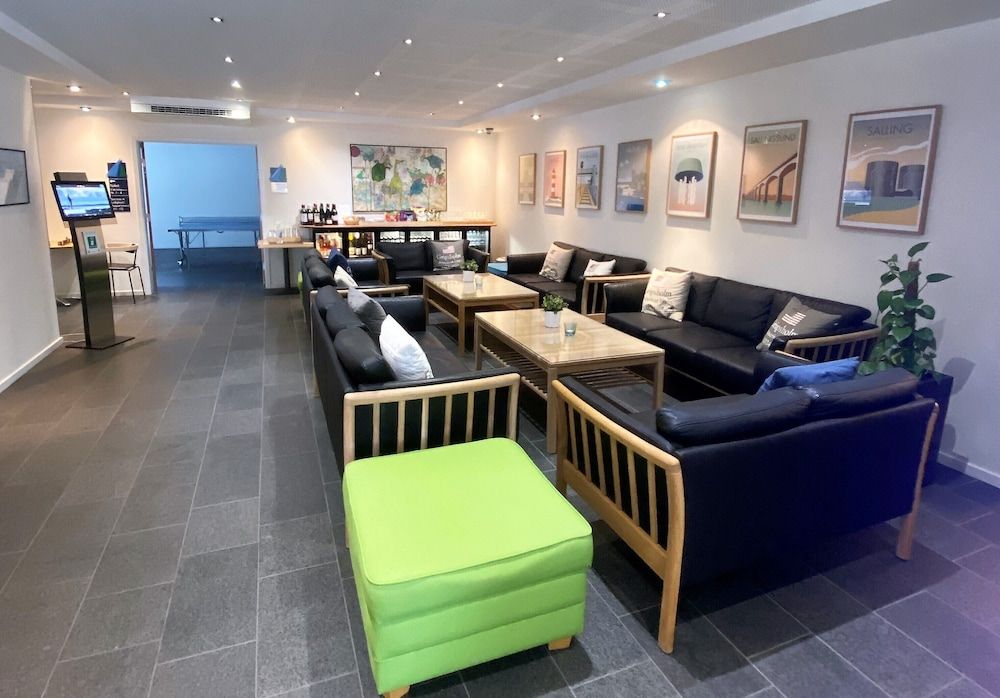 Hotel Strandtangen 2