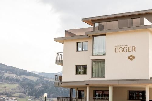 EGGER Apartments & Suites 3