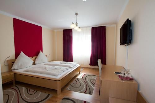 Hotel Rhein-Mosel-View 1
