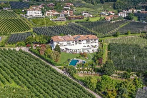 FAYN garden retreat hotel 2