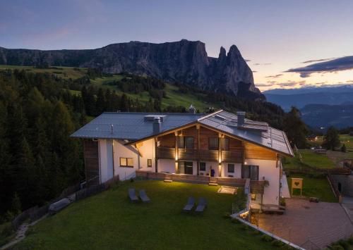 Hotel Chalet Dolomites 3 estrelas em Alpe di Siusi