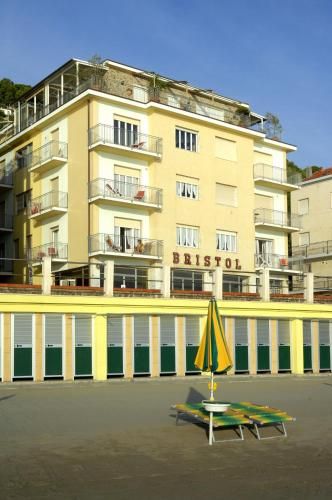 Hotel Bristol 3 estrelas em Laigueglia