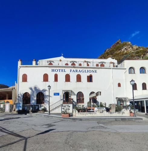 Hotel Faraglione 2 estrelas em Vulcano