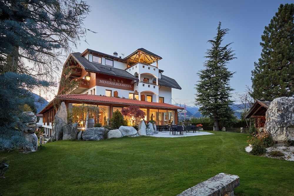 Mineralienhotel Natznerhof 4 estrelas em Naz-Sciaves