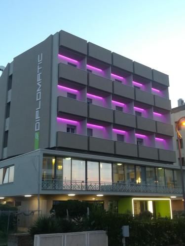 Hotel Diplomatic 3