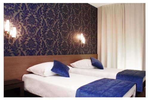 Hotel Cztery Pory Roku 3