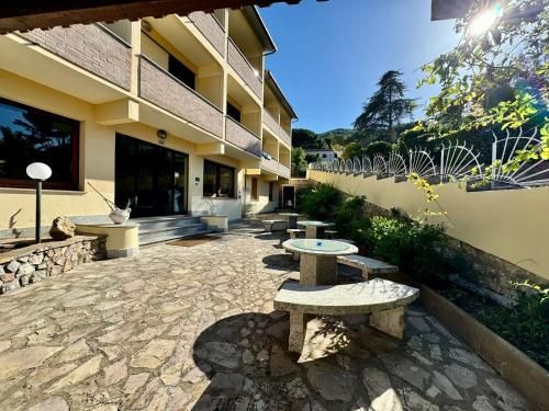 Hotel Fontalleccio 3