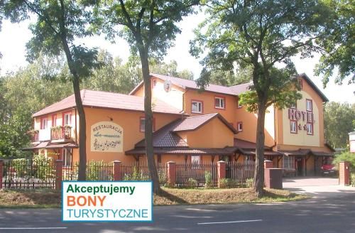 Hotel La-Musica 2 estrelas em Piaseczno