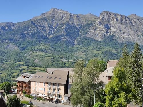 Les Fauvettes 2 étoiles à Saint-Léger-les-Mélèzes