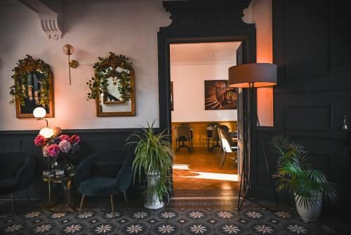 HOTEL DES DAUPHINS 3