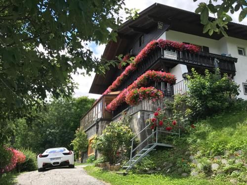 Alpenblick Bed & Breakfast 1