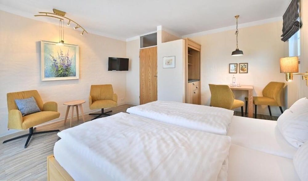 Landhaushotel Hof Wasserkuppe 3