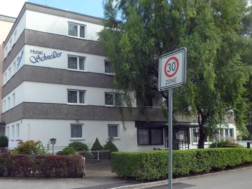 Hotel Schneider 2