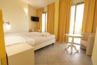 Hotel Baia Di Trainiti