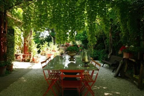 Villa Mirella Beach 3