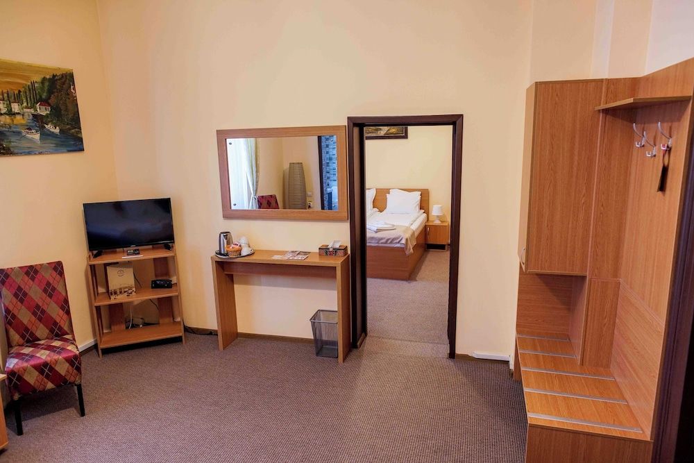 Bucharest Downtown Inn 3