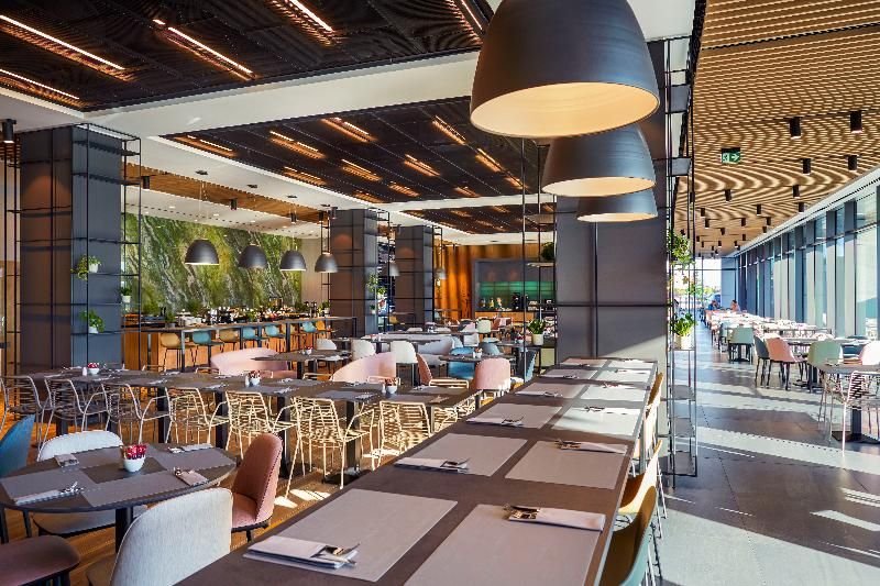 Q Hotel Plus Wroclaw Bielany 3