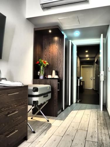 Adelphi Boutique Hotel 3