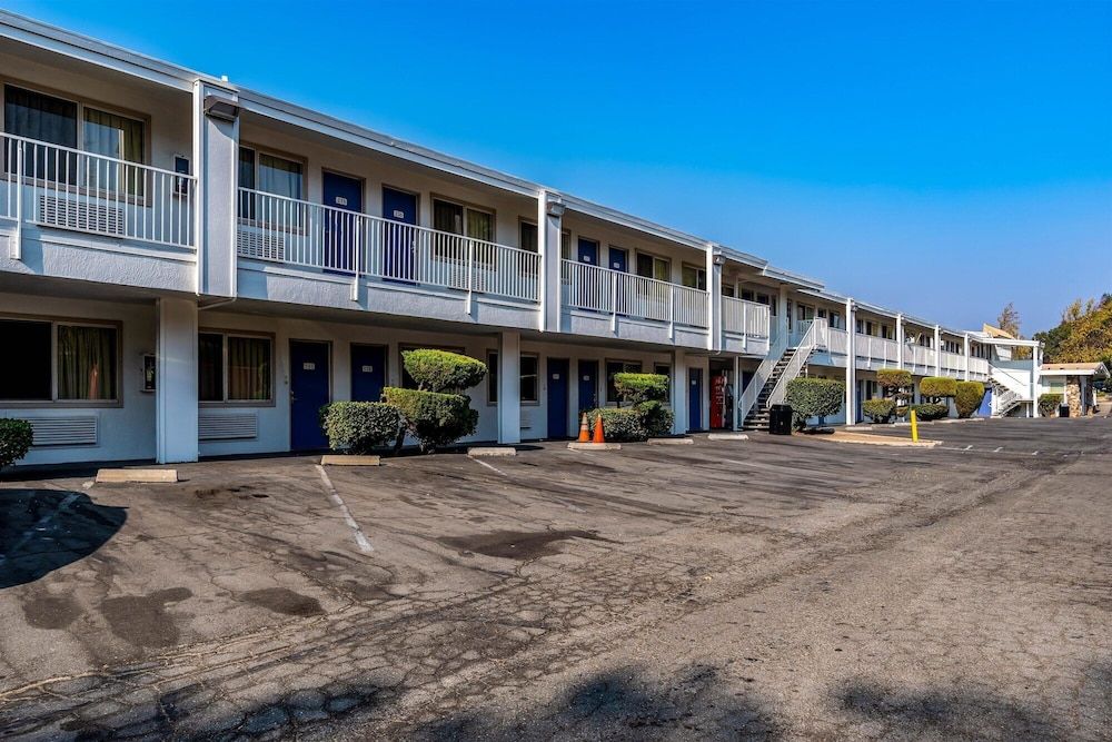Motel 6 Concord, CA 2 estrellas en Concord