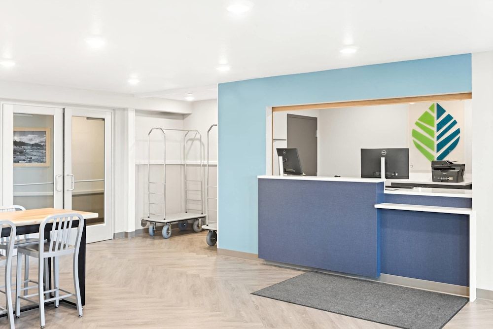 Woodspring Suites Billings 2