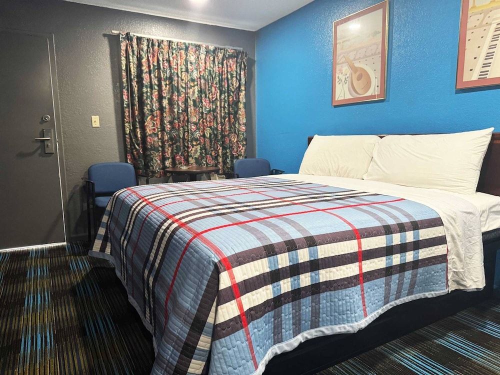 Scottish Inns - Atlanta 3