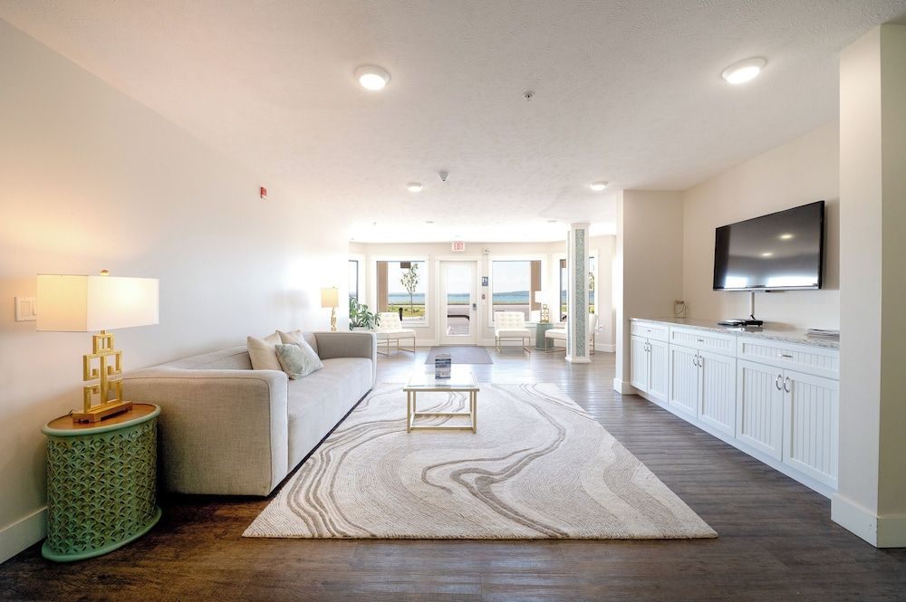 Kasa Gold Coast Inn Traverse City 3