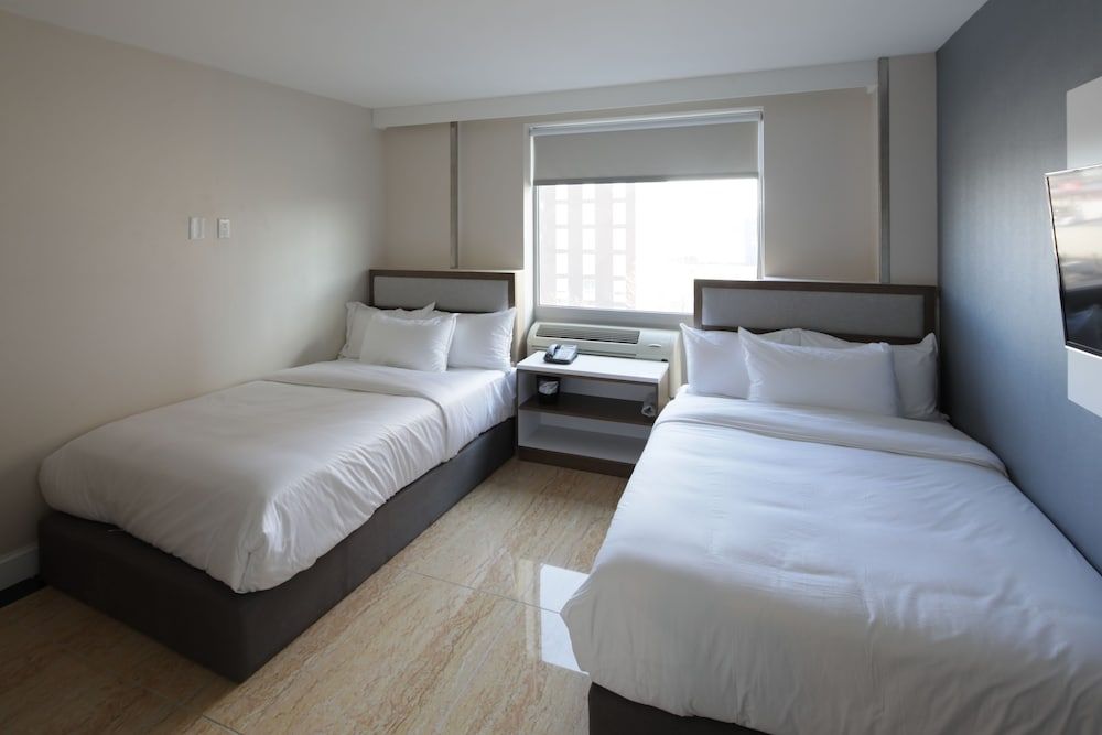 Mayfair Inn and Suites 3