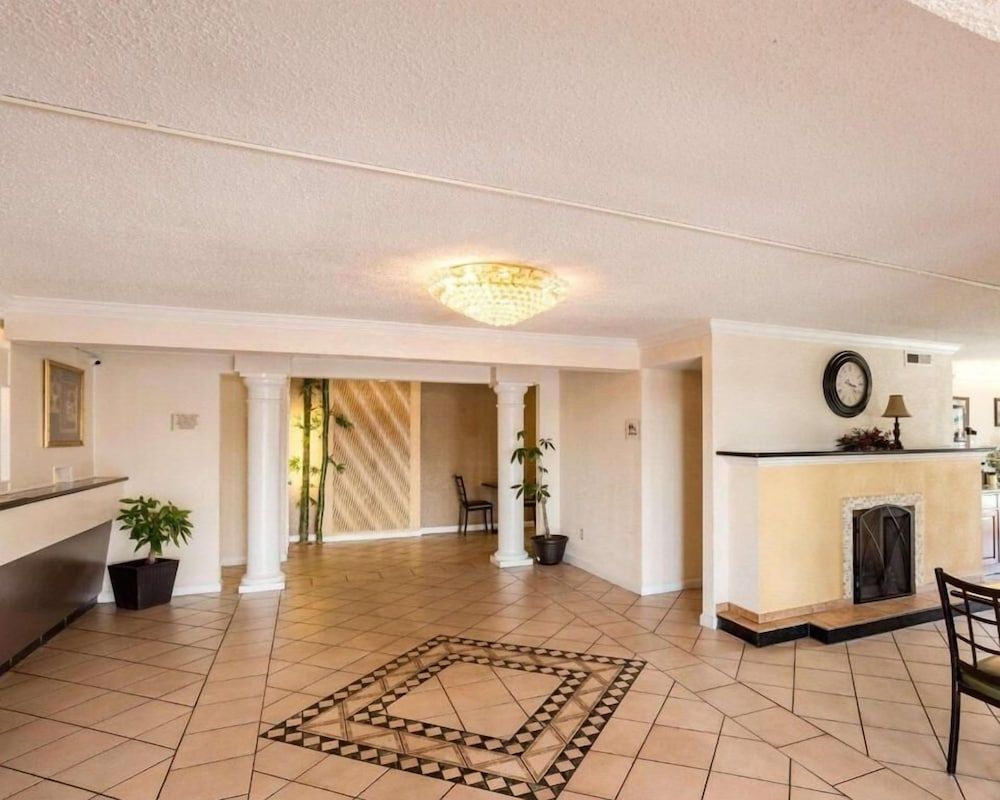 Sunrise Inn & Suites 2 estrelas em Nova Orleães